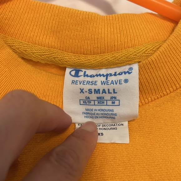 Champion orange sweatshirt - Picture 2 of 4